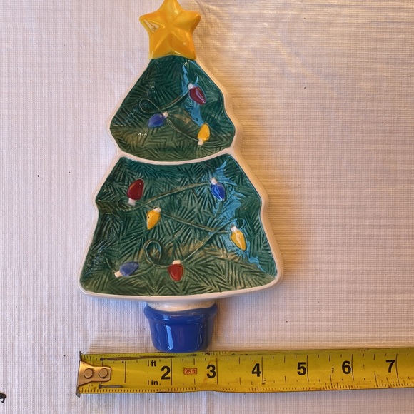 Porcelain Christmas tree dish - Picture 3 of 3